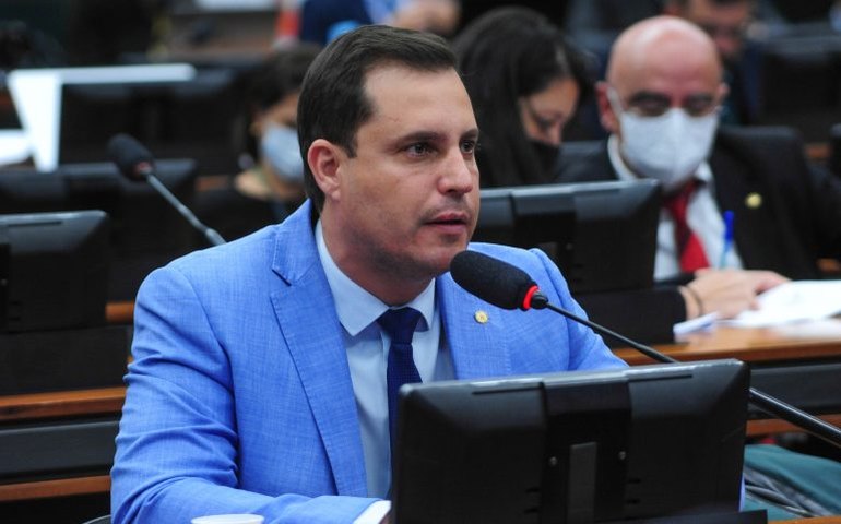 CCJ aprova disque-denúncia sobre descumprimento de direitos de pessoas com transtorno do espectro autista