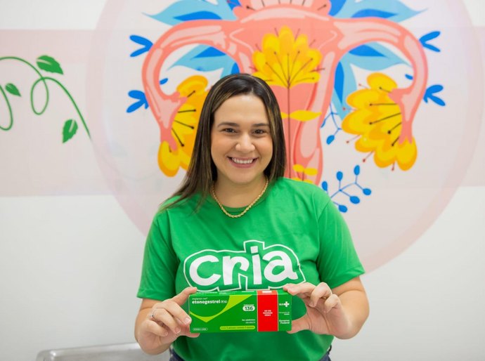 Secria participa de ação nacional inédita e leva inserção de Implanon à saúde da mulher em Alagoas