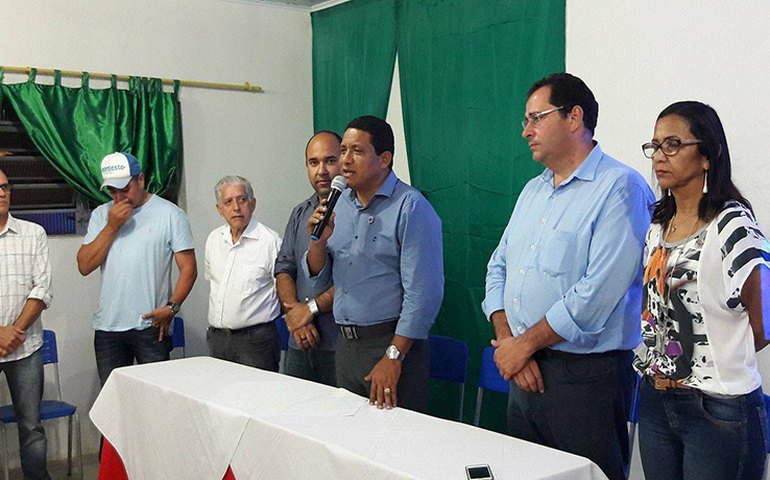 Prefeito Júlio Cezar lança em Palmeira programa “Caminhos da Universidade”
