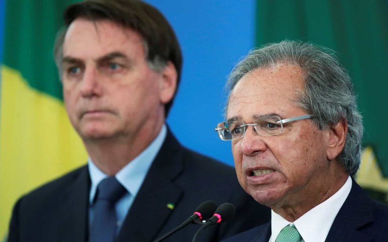 Homem que decide economia é um só e se chama Paulo Guedes, diz Bolsonaro