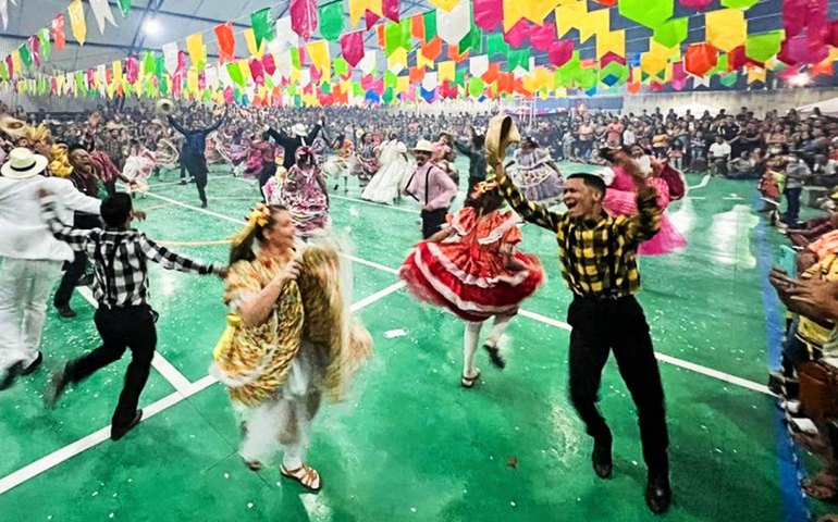 Matutos na Cidade vence o Concurso de Quadrilhas Juninas de Viçosa