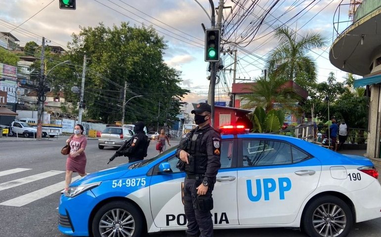 Rio: em ações contra crime organizado, polícia retira 9 fuzis das ruas