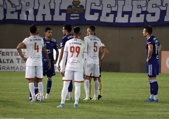 Cruzeiro marca no fim e empata com Tombense no duelo mineiro da Série B