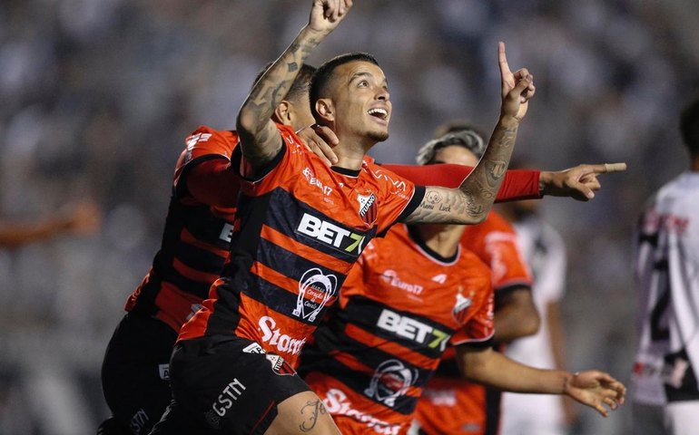 Série B: Ituano goleia Ponte Preta para deixar a zona do rebaixamento