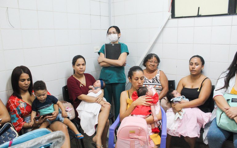 URS Hamilton Falcão promove ação alusiva ao Agosto Dourado e mobiliza mães a doarem leite materno