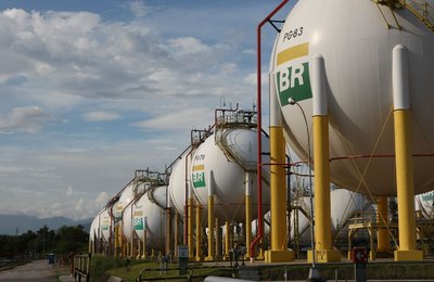 Petrobras reduz preços do diesel e da gasolina