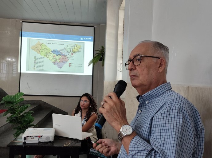 Coordenadores do Programa Saúde na Escola participam de formação para adesão 2025-2026