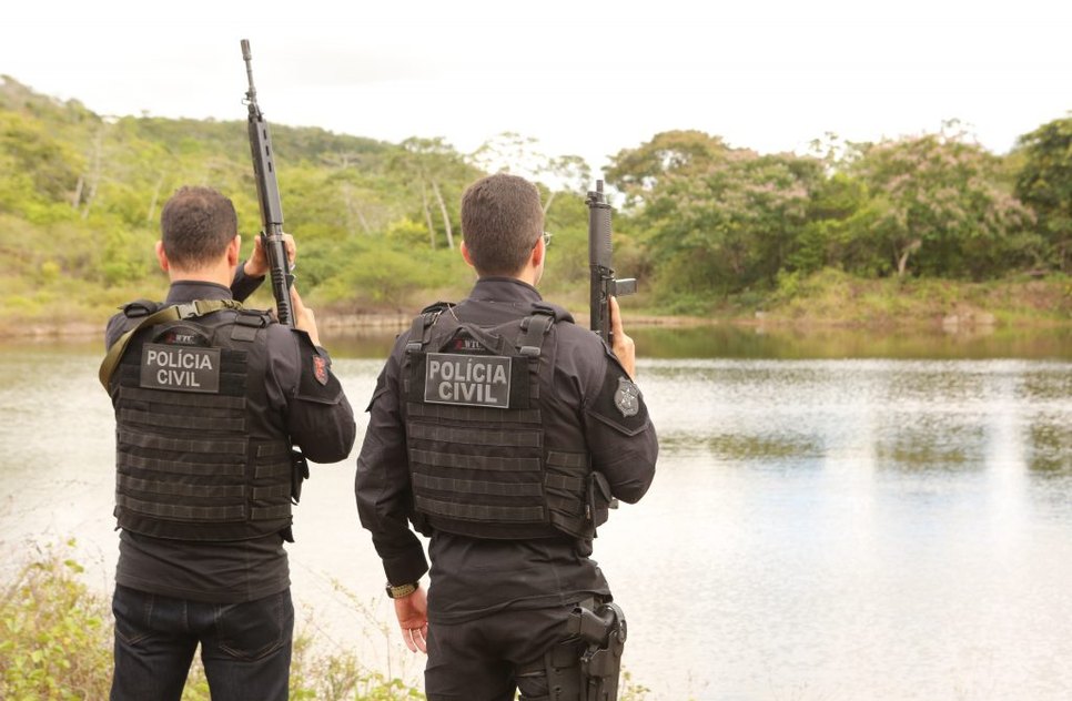 AGENTES-EM-INTERIOR-ARMA-SIMULACAO-MATO-BALACLAVA-8-1024x683 / Foto: Foto: SSP/SE