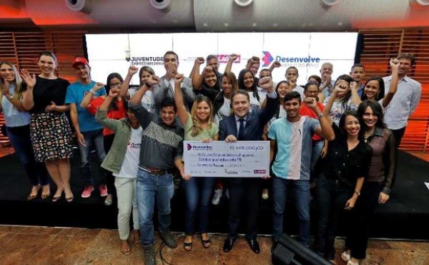 Renan Filho libera crédito para jovens empreendedores