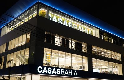 O que o pedido de recuperação judicial das Casas Bahia revela sobre o atual cenário de crédito e juros no Brasil?
