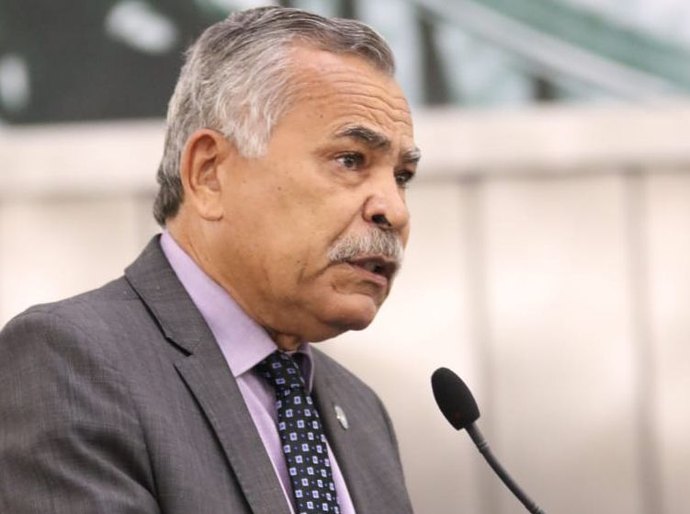 Tarcizo Freire cobra regulamentação da lei que institui a CNH Social