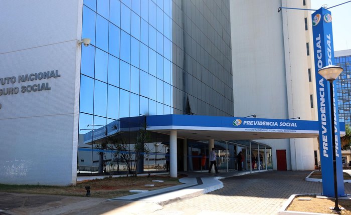 Com pauta da anistia morna, escândalo do INSS será martelo da oposição no governo Lula, diz analista Com pauta da anistia morna, escândalo do INSS será martelo da oposição no governo Lula, diz analista