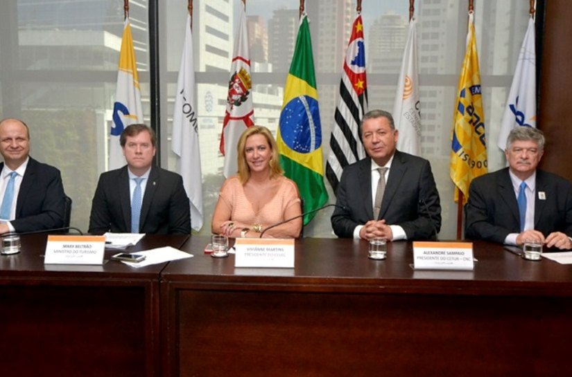 Após pequeno recuo, setor de turismo abre novas vagas de emprego em SP