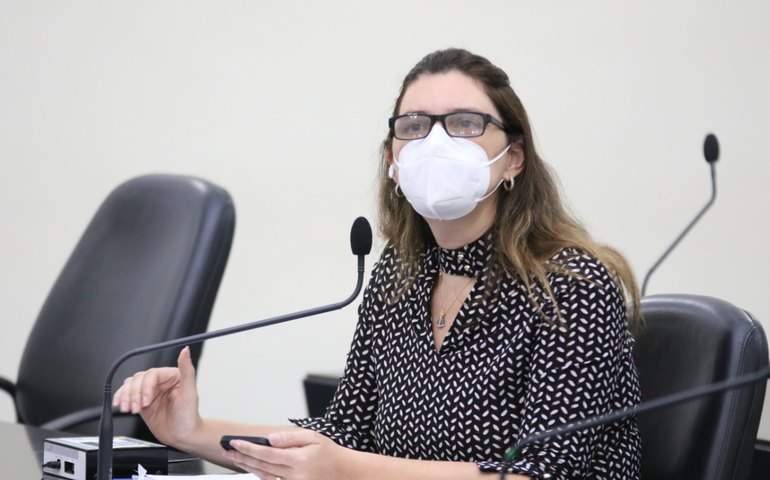 Fecoep: “Um ano depois, nova distribuição de cestas segue ineficaz e insuficiente”, lamenta deputada Jó Pereira