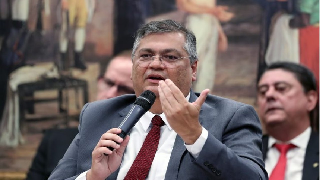 Mais de 100 pessoas já foram detidas por ameaças de ataques a escolas