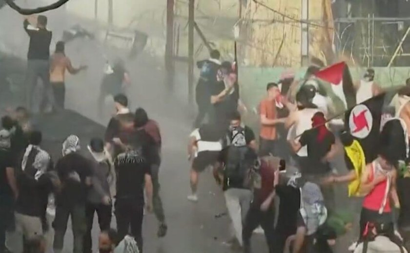 Protesto por explosão de hospital em Gaza tem confronto em frente à embaixada dos EUA no Líbano