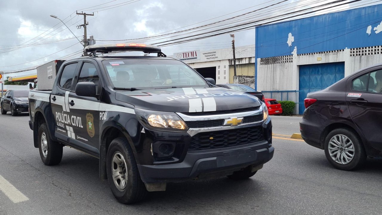 Polícia Civil prende acusado de cometer crimes contra adolescentes em Maceió