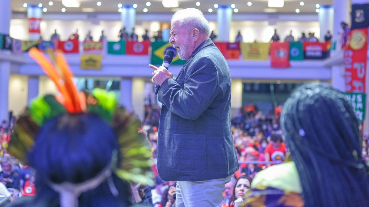 Lula pede que Colômbia vote em Gustavo Petro, que agradece e fala em “América Latina unida”