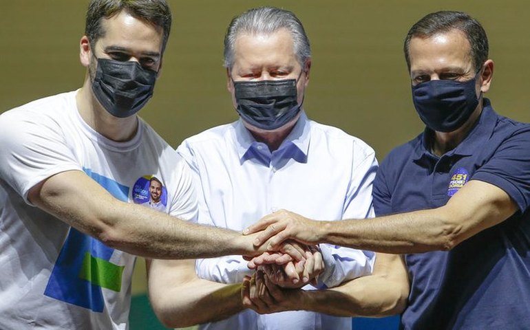 Doria e Virgílio defendem que prévias do PSDB sejam adiadas em uma semana