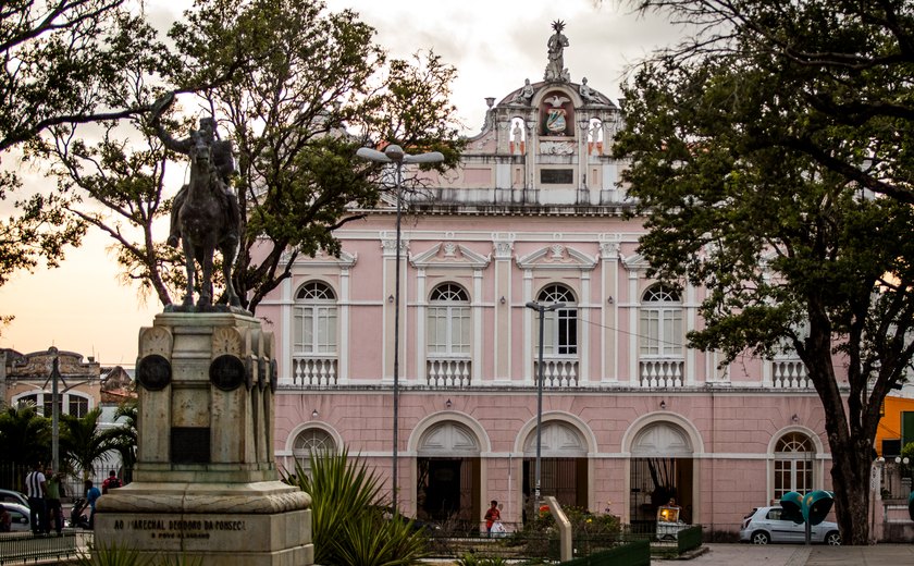 Espetáculo natalino reúne 26 artistas em apresentação gratuita no Teatro Deodoro