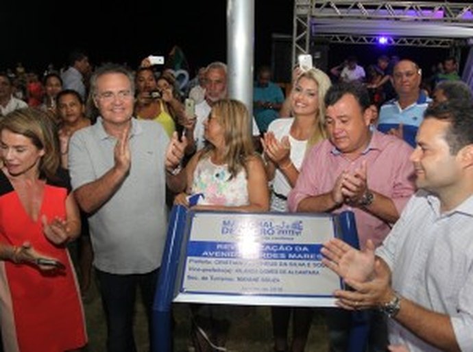 Inaugurada a nova orla da praia do Francês