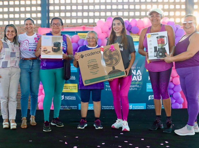 Assistência Social de Santana do Mundaú encerra mês das mães com um super aulão