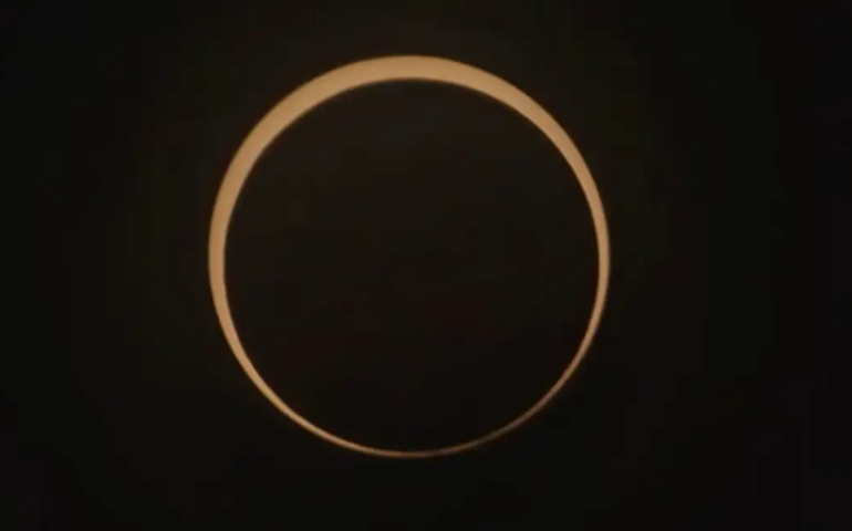 Em pleno 2024, deputada nos EUA associa eclipse na América do Norte a 'sinais de Deus'