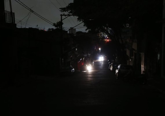 Mais de 530 mil imóveis continuam sem energia elétrica em São Paulo