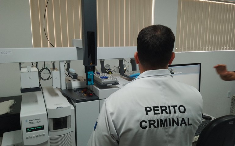 Perito criminal explica exame que constatou envenenamento de mulher pela própria filha