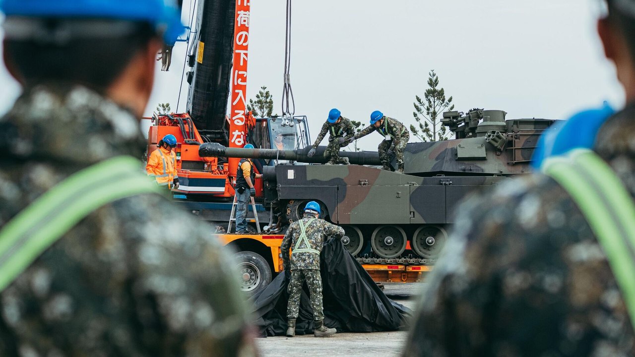 Taiwan recebe 38 tanques Abrams dos EUA visando reforçar as defesas contra táticas anfíbias da China