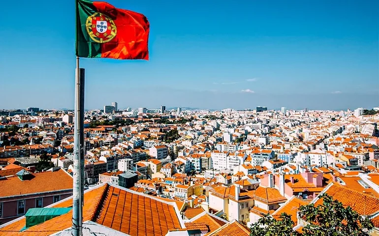 Cientista brasileira morre atropelada em Lisboa; família arrecada R$ 120 mil para traslado