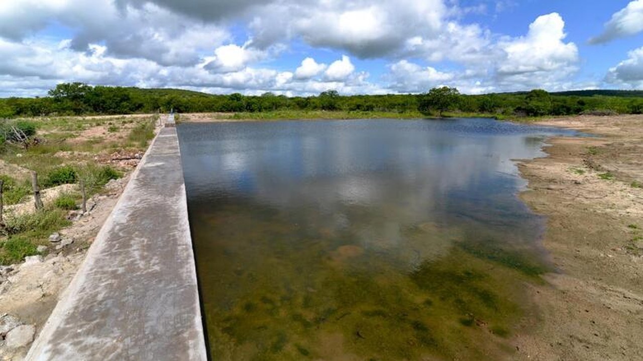 Água no Sertão: Governo entrega 17 barragens em Delmiro Gouveia e Água Branca