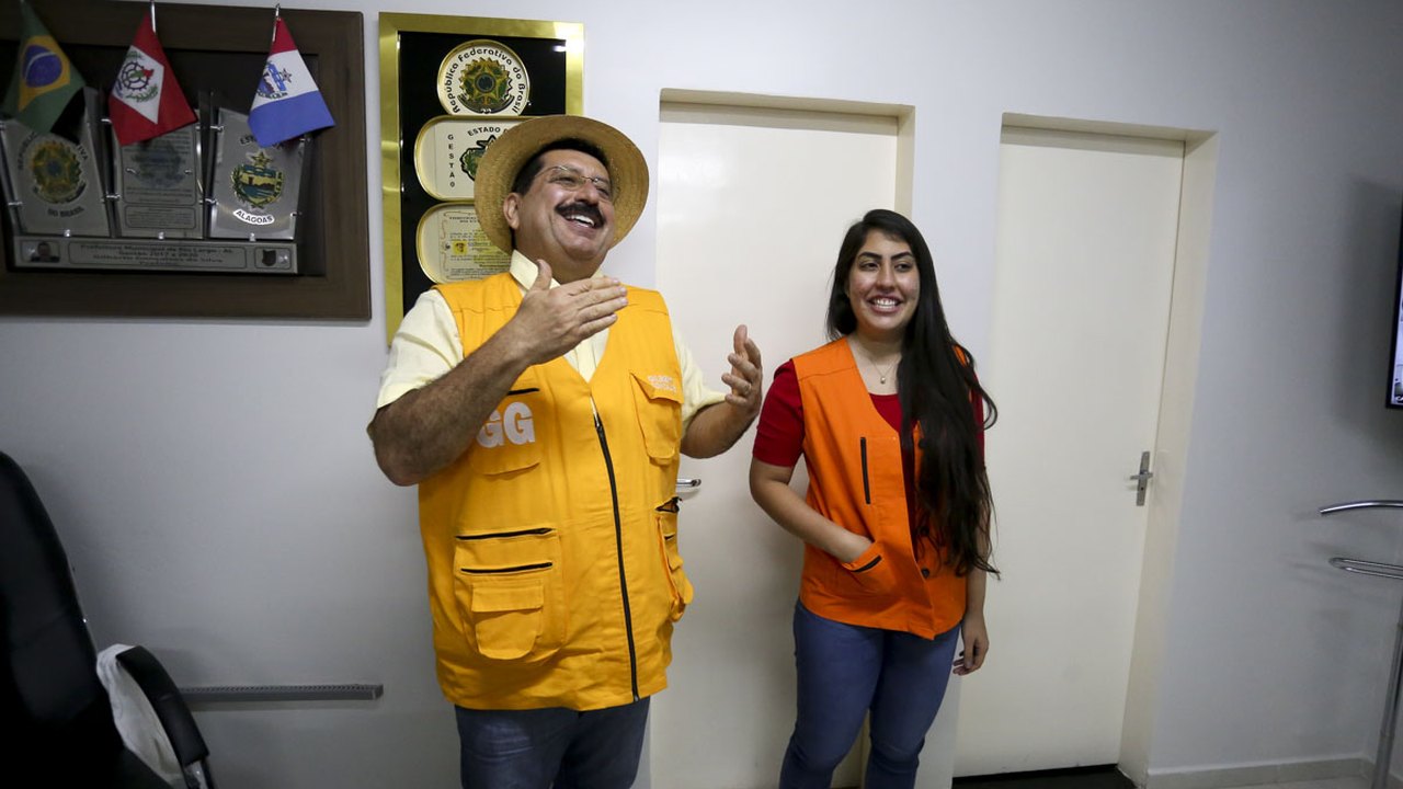 Secretária Gabriela Gonçalves e prefeito de Rio Largo anunciam vacinação de adolescentes acima de 12 anos contra Covid-19