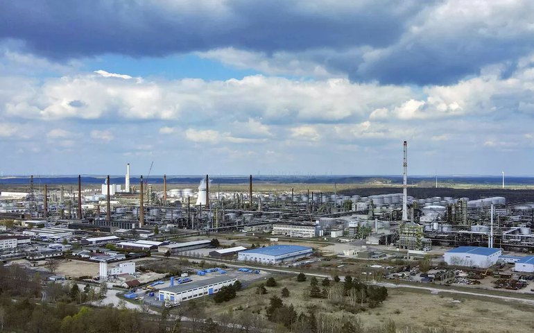 Alemanha assume controle de ativos da petrolífera russa Rosneft no país