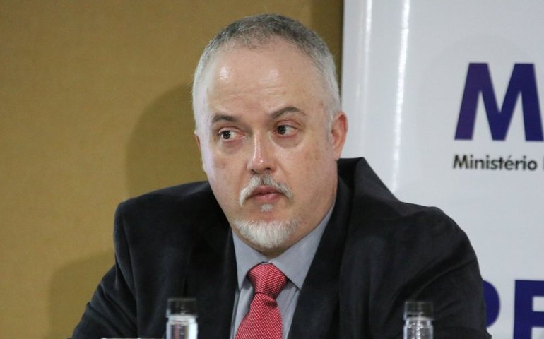 Ex-procurador da Lava Jato defende no Facebook que Moro deixe ministério