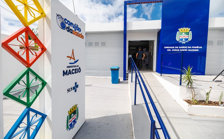 Usuários destacam melhoria dos serviços após reforma completa da Unidade de Saúde de Ipioca