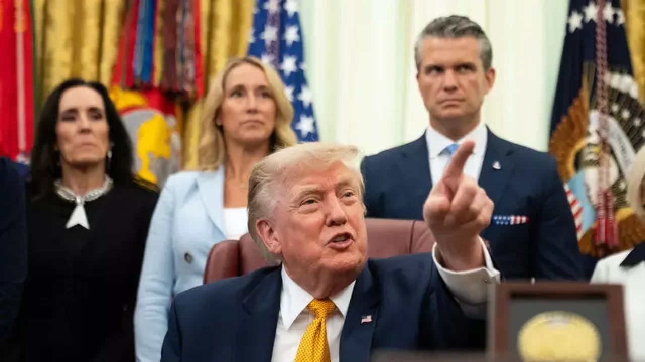 25 estados democratas processam Trump por tarifaço