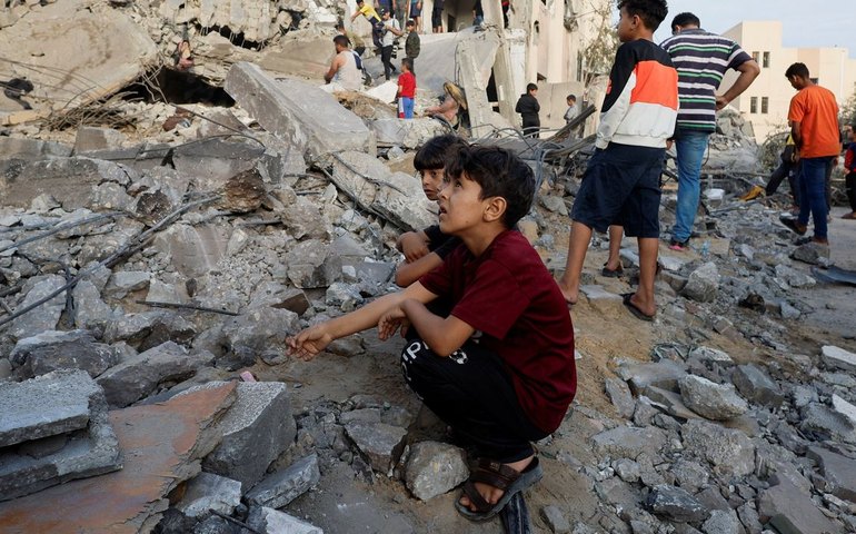 Giro internacional: Egito não vai auxiliar deslocamento de palestinos