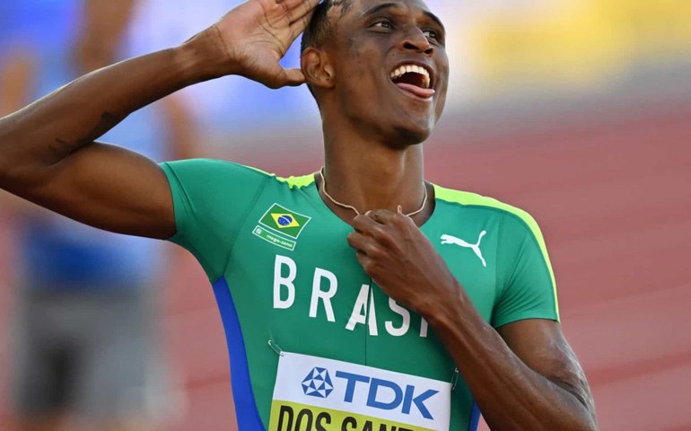 Alison dos Santos desfruta de sucesso precoce e mira mais conquistas no atletismo