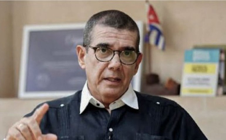 Cuba estuda movimentação militar dos EUA diante de ameaças de Trump