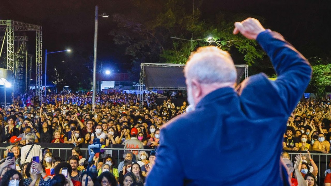 Lula: “Mudou a cor da universidade e precisa mudar mais”