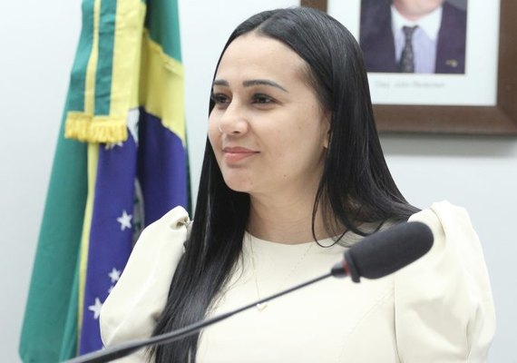 Comissão aprova projeto que prevê jornada reduzida para PM e bombeiro que tenha pessoa com deficiência na família