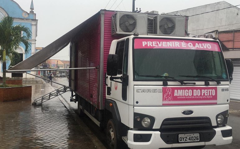 Caminhão ‘Amigo do Peito’ estaciona mais uma vez em Lagoa da Canoa