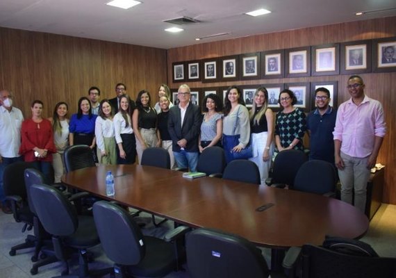 TCE/AL homologa os 32 aprovados em seu concurso público