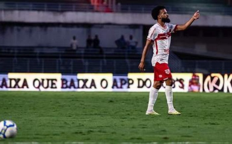 CRB vence lanterna Guarani e deixa a zona de rebaixamento da Série B