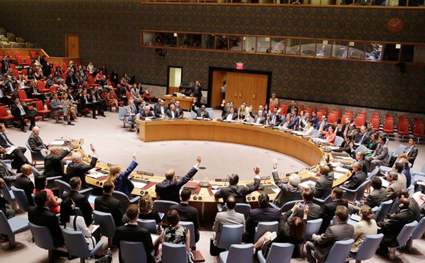 Conselho de Segurança da ONU adota acordo sobre programa nuclear iraniano