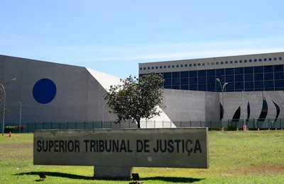 STJ mantém prisão da influenciadora Deolane Bezerra