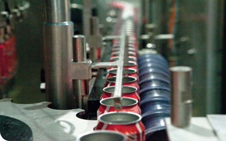 Polícia investiga &#8220;dejetos humanos&#8221; em latas de Coca-Cola na Irlanda