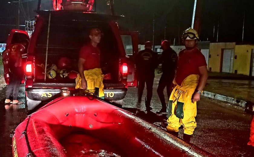 Corpo de Bombeiros registra 11 ocorrências e mais de 100 pessoas retiradas de área de risco por causa das chuvas
