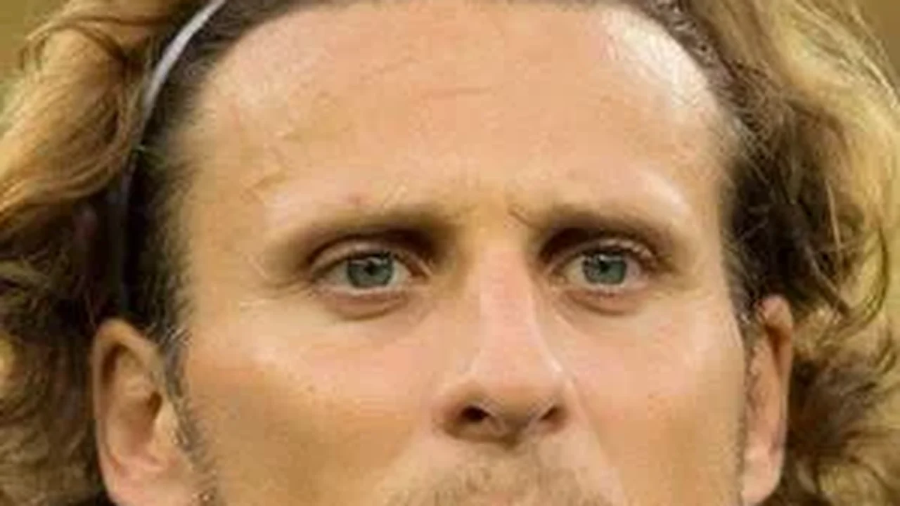 Seleção do Uruguai anuncia Diego Forlán como técnico após a saída de Loco Bielsa